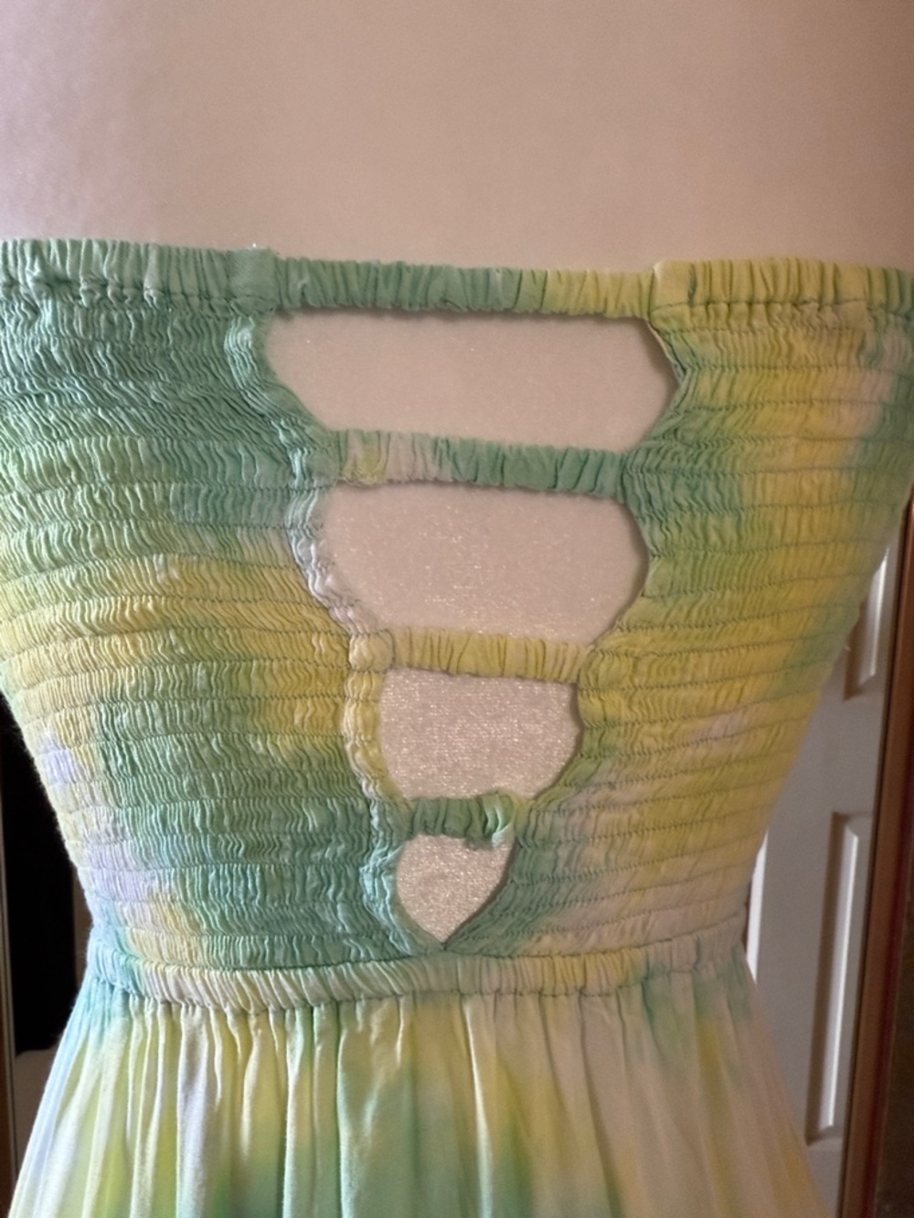 Tiare Hawaii Strapless Tie-Dye Maxi Dress in Mint & Yellow - Picture 6 of 10